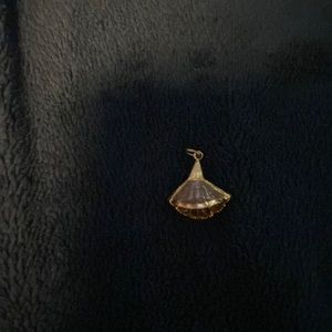 Shell pendant